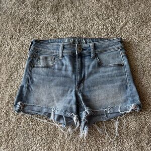 American Eagle Hi-Rise Jean Shortie